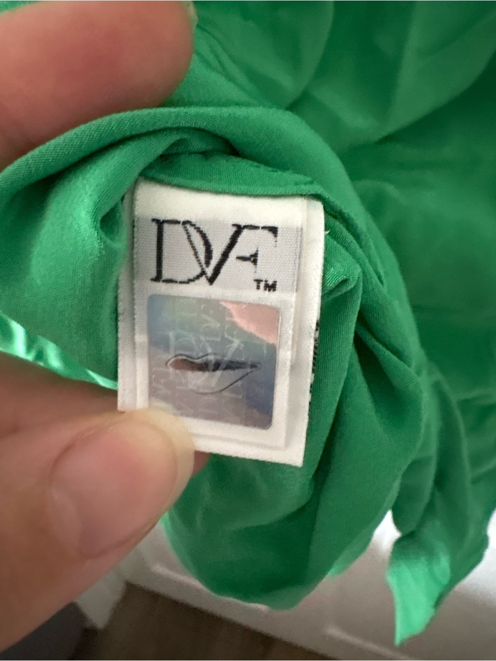Diane von Furstenberg green silk blouse Size 2 - Picture 5 of 5